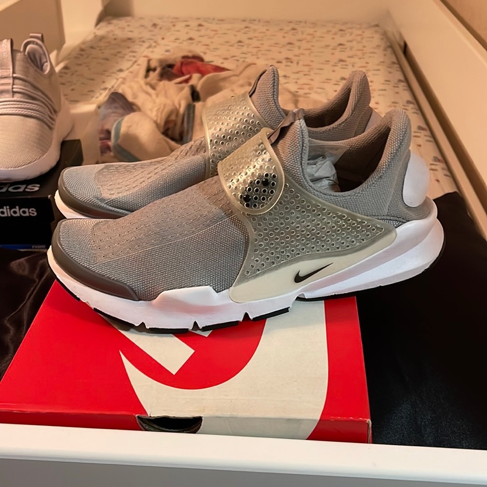 Nike sock dart